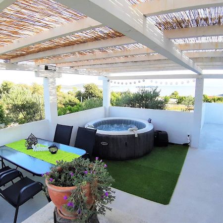 Apartment Svilan - Terrace With Sea View And Nature เซตเชโว ภายนอก รูปภาพ
